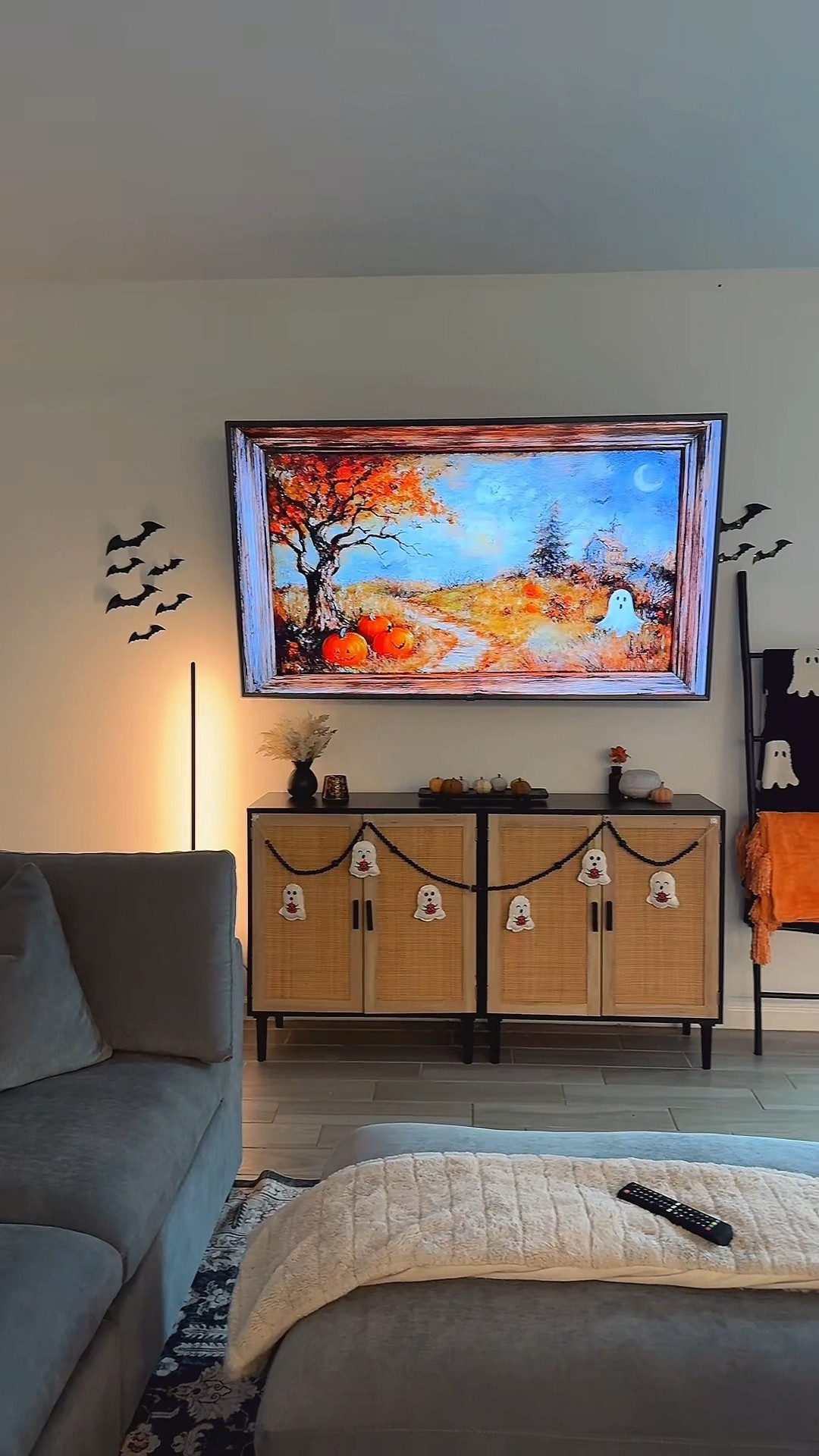 Halloween home decor🦇

#LTKSeasonal #LTKHome #LTKHalloween