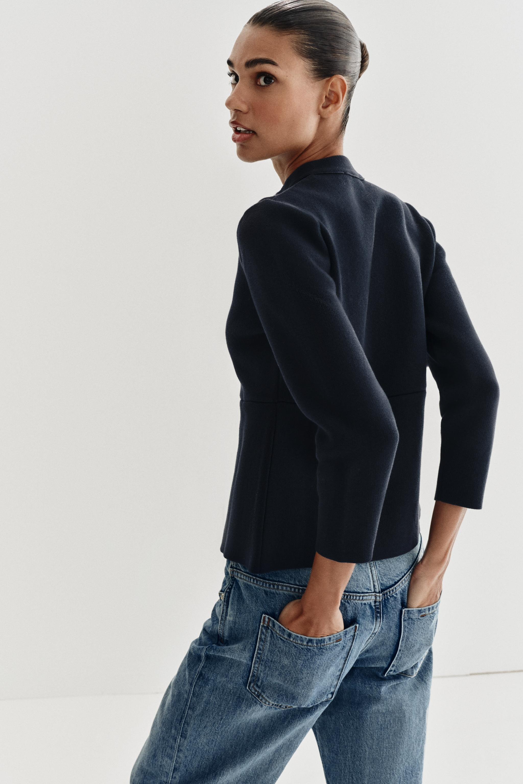 PEPLUM CARDIGAN WITH GOLD BUTTON | Zara UK