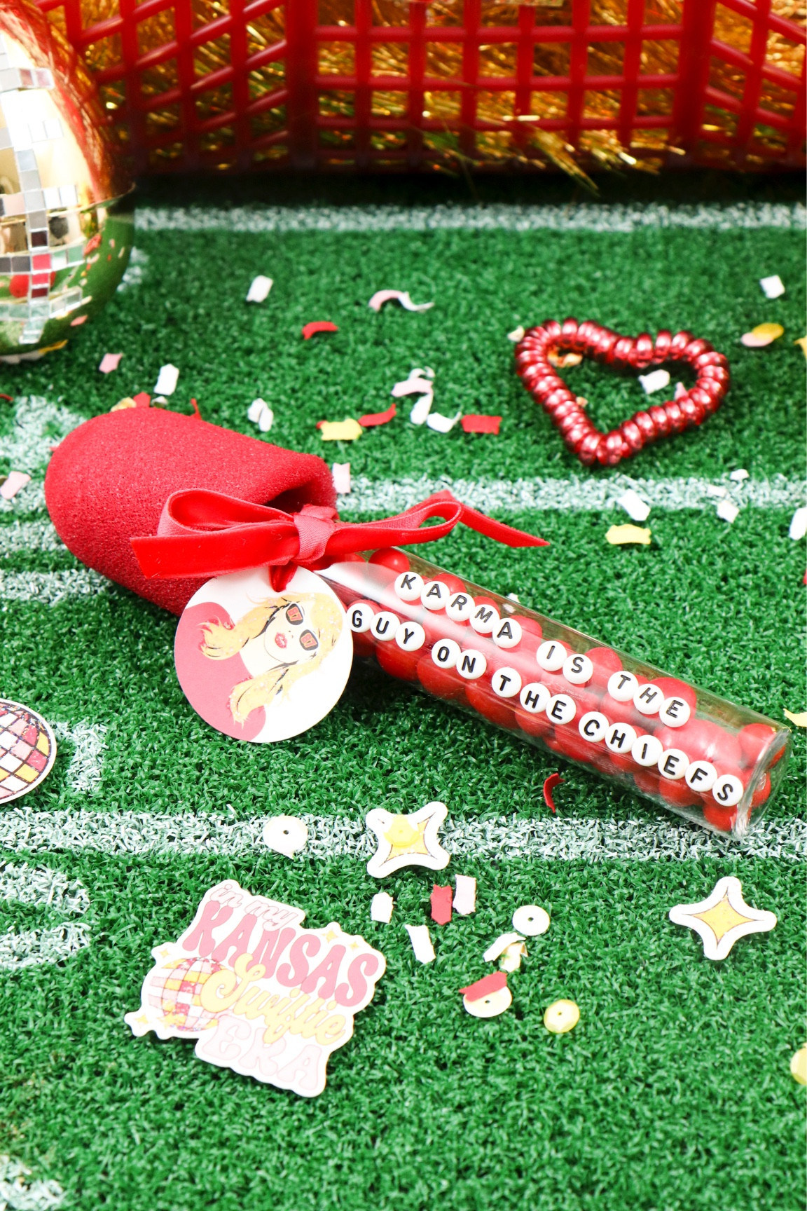  “Karma is the guy in the Chiefs” microphones for my Taylor & Kelce Super Bowl LVIII “kit bags”!  Are you ready for it?! The ultimate Super (Swiftie Bowl) party favor! Just what you need to sing your support of Taylor’s boyfriend in Swiftie style!  ❤️❤️❤️

#hototools #gameday #taylorswiftsuperbowl #swiftiebowl #valentinesgifts #valentinesdaygiftideas #swifties #valentinesgiftideas #valentinegiftbasket  #valentinesgift #taylorswiftparty #taylorswiftgiftideas #taylorandkelce #superbowlparty #superbowlsunday #gotaylorsboyfriend #diyfootball #sblviii #🏈

#LTKGiftGuide #LTKSeasonal #LTKparties