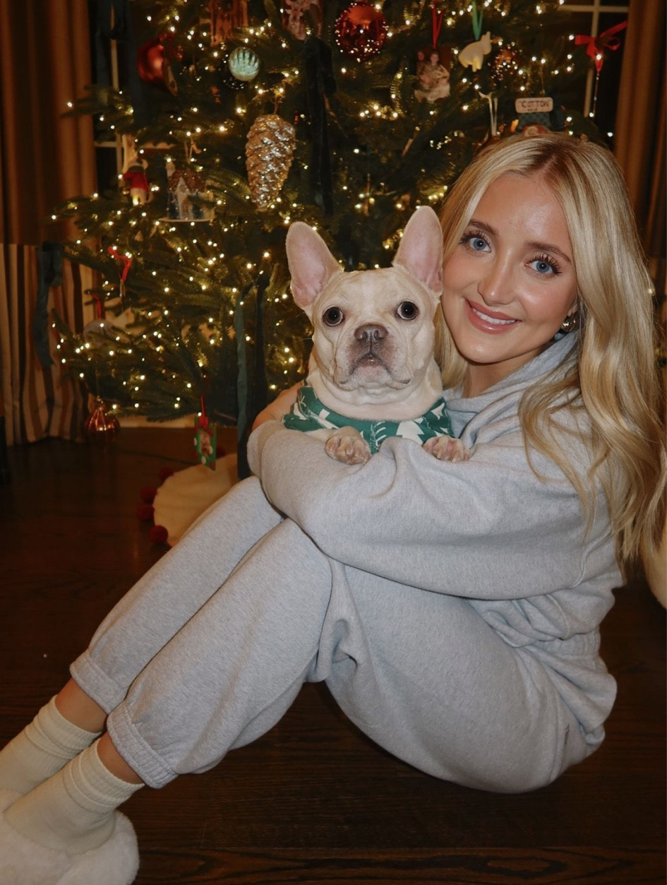 Cozy winter night outfit!! Obsessed with sweatsuits lately 🫶🏼🫶🏼 These slippers are on sale as well!! 🚨🚨

#LTKSeasonal #LTKsalealert #LTKGiftGuide