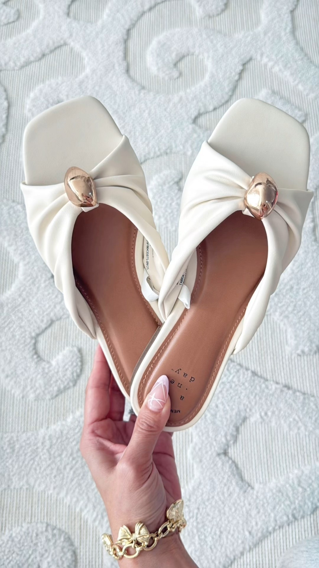 Buttery soft sandals! I’m obsessed! Looks designer but only $35

#LTKSaleAlert #LTKPetite #LTKSpringSale