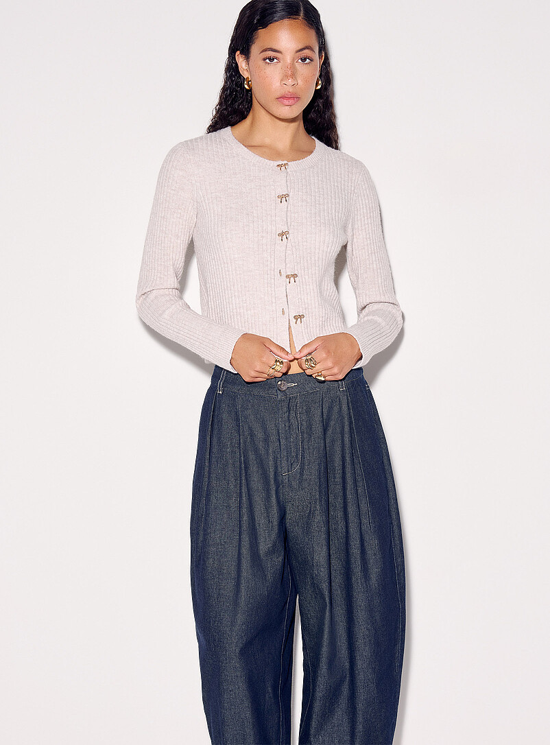 Bow-button ribbed cropped cardigan
        
        

		
        

        
    
        
    
	 ... | Simons