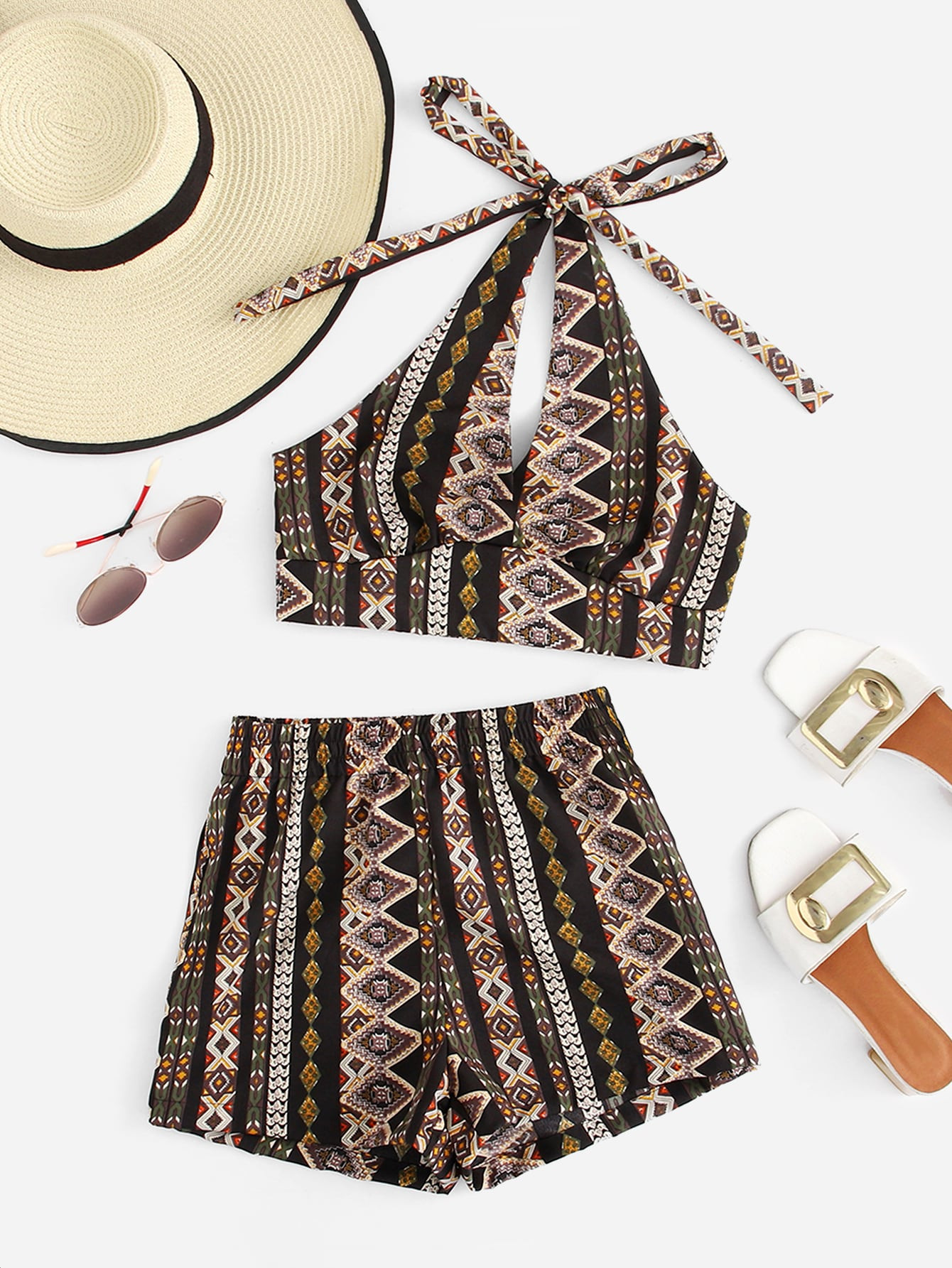 SHEIN Tie Back Shirred Graphic Print Halter Top & Shorts Set | SHEIN