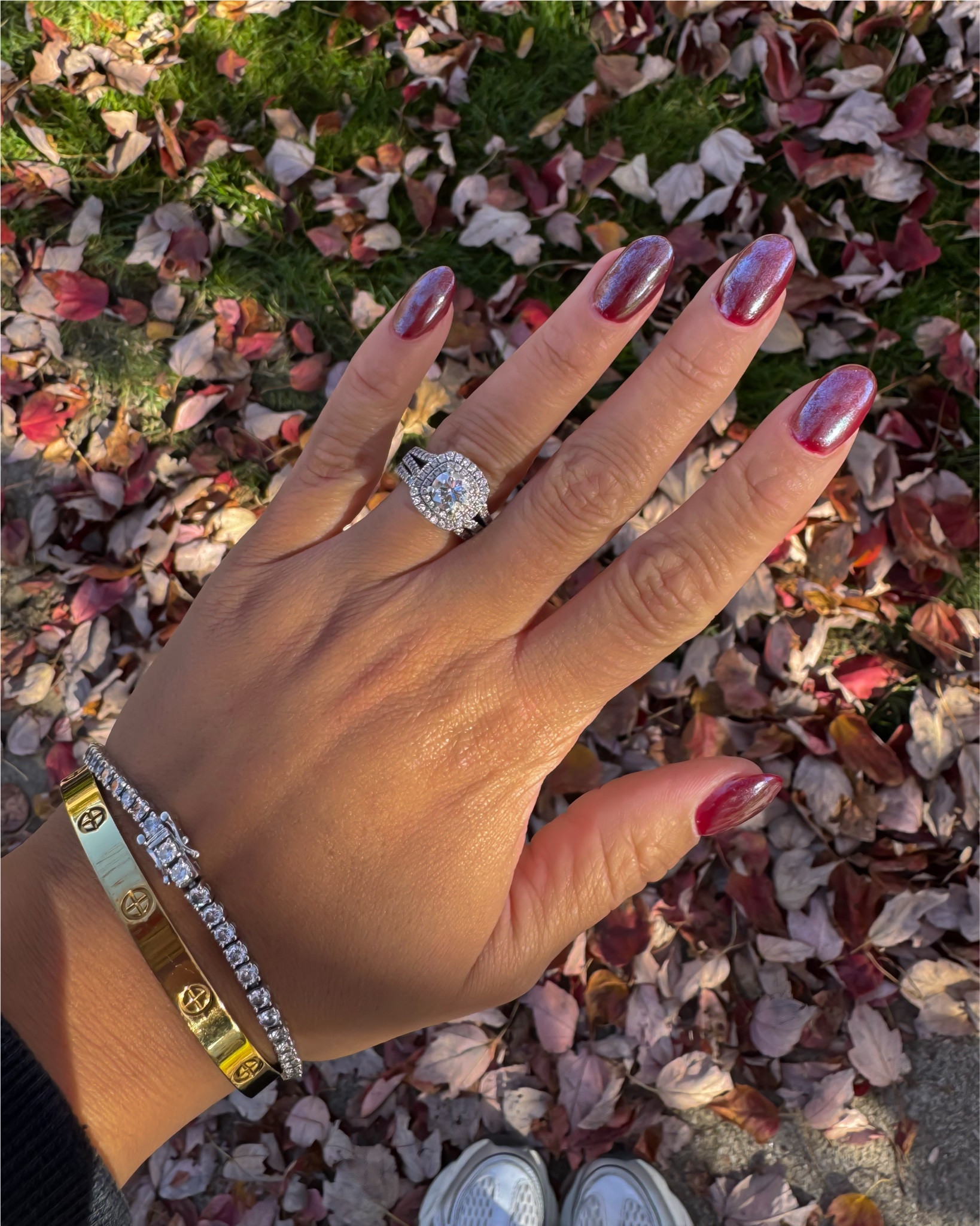 Quick cherry chrome mani 🍒 SAVE this for your upcoming fall to winter transitional manicure! Picked a deep red and simply added a chrome finish ✨ #cherrynails #chromenails #glazednails #trendynails 

Chrome nails. Fall nails. Winter nails. Glazed nails. Nail inspo. Nail ideas. 

#LTKSeasonal #LTKBeauty