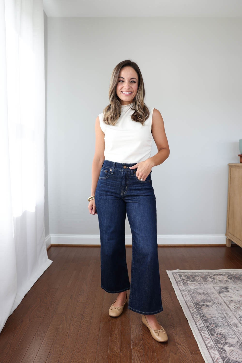 Three pairs of jeans with a 25” and under inseam for petites! 

J.Crew Factory Cropped Wide Leg - petite shown 

Petite 24 - 10” rise 24.5” inseam 
Classic 24 - 10” rise 26.5” inseam 

Top (Quince): xs - exact color not available 
Shoes (Sam Edelman): true to size 

Petite jeans, jeans review

#LTKPetite