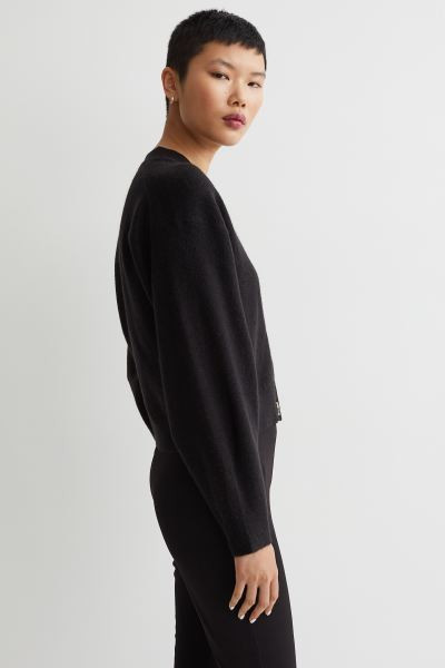 V-neck Cardigan | H&M (US + CA)