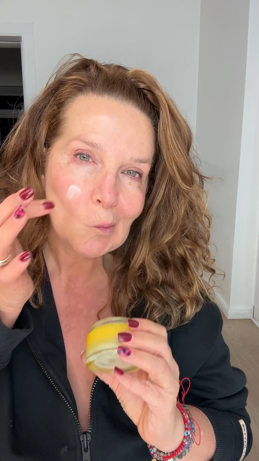 Meine Lieblings MAKE-UP REMOVER , die ich immer wieder nachkaufe 👇🏼

#LTKbeauty #LTKdeutschland #LTKü50