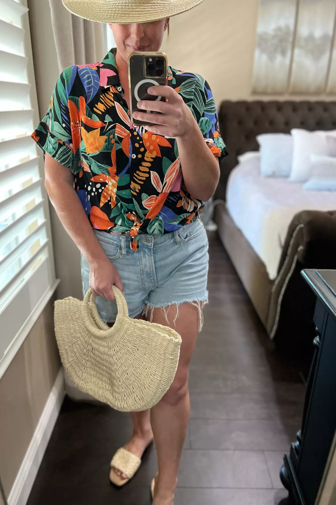 cute hawaiian shirt outfit girl