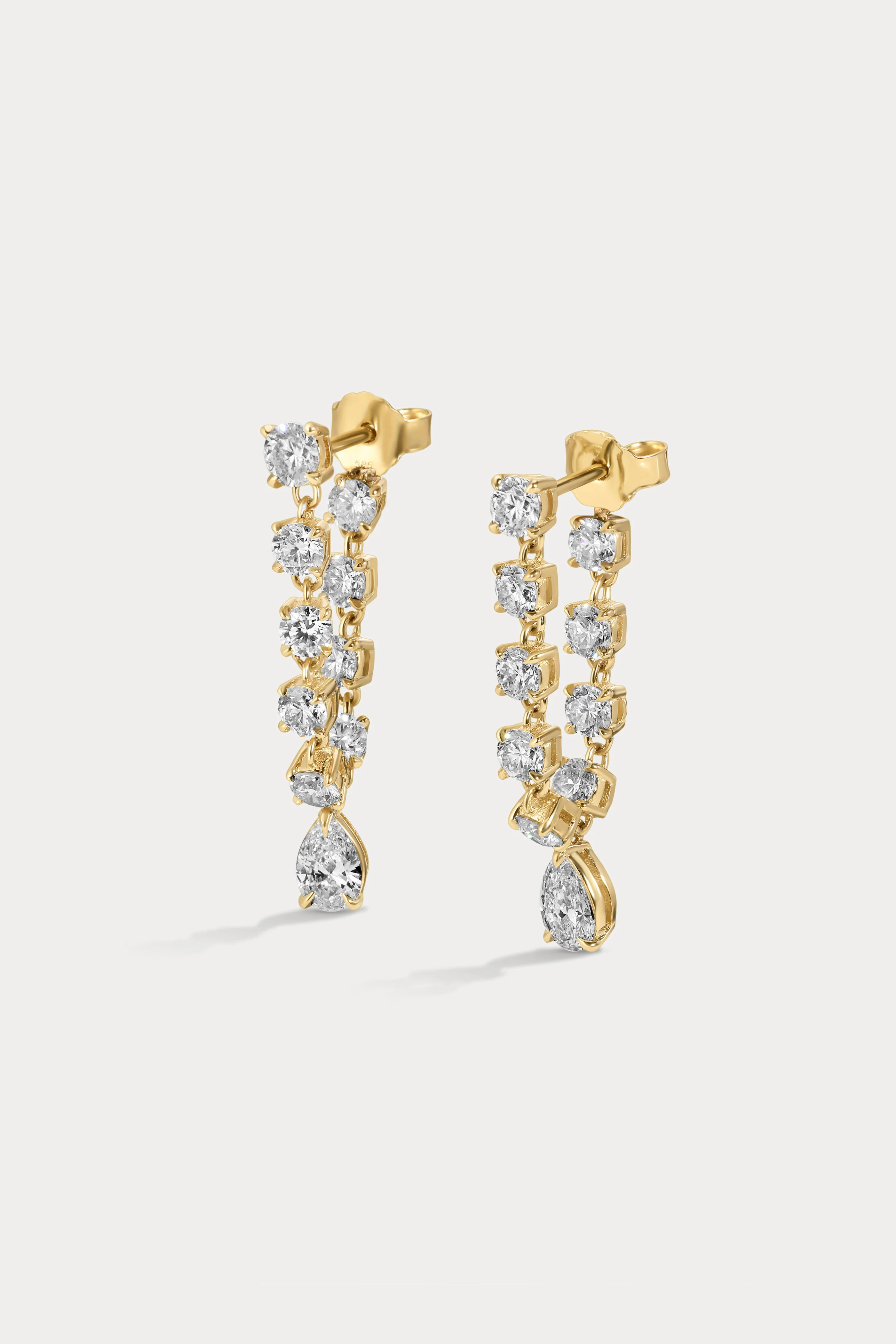 Small Stephie Diamond Earrings | Lili Claspe