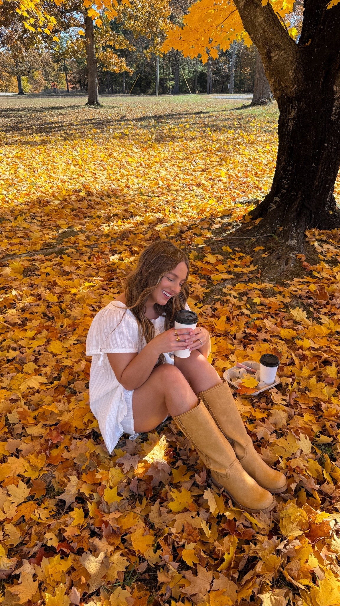 Wearing a size medium in the top 🍂