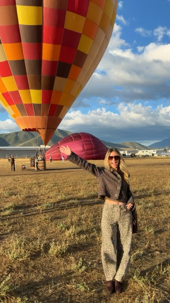 Hot air ballon ride is checked off my bucket list ✔️ 

Outfit of the day headed somewhere fun with @shopavara 🏔️ My whole outfit is live today and you can get 15% off your entire cart using t

#LTKOver40 #LTKPetite #LTKootd
