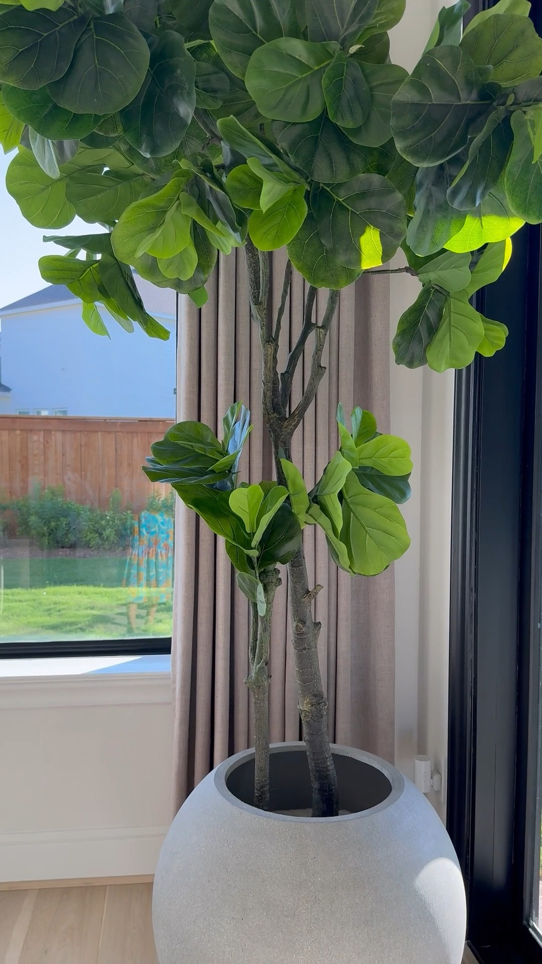 Hey loves! 🌸✨ Just linked my fiddle leaf fig tree and these adorable planters that are giving me all the cozy vibes! 🪴🤍 Perfect for refreshing your space and adding that fresh, inviting energy. Check them out—let’s bring that lush, homey feel to your corners! 🫶🏽

#LTKSaleAlert #LTKHome #LTKStyleTip