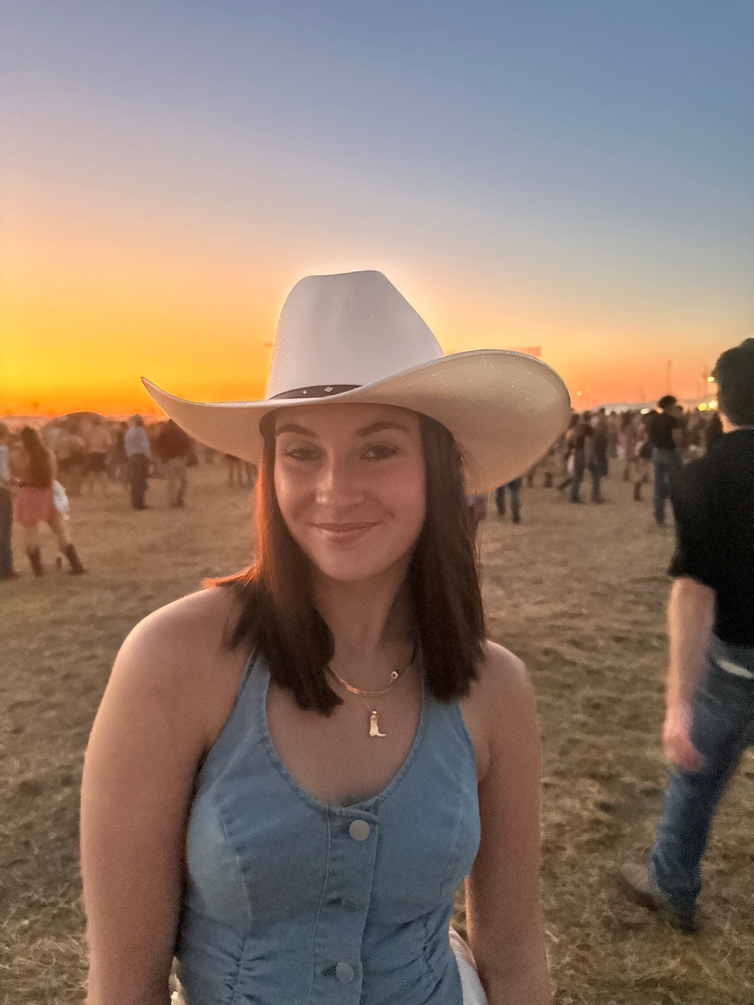 Country concert fit check!

#LTKootd #LTKgrwm #LTKvlog