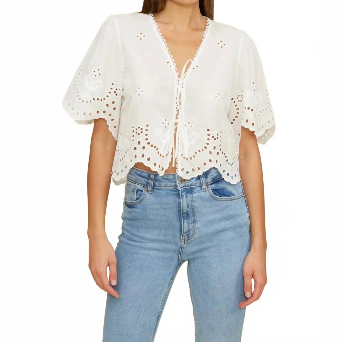 Women's Loray Eyelet Top - LUCY PARIS | Target