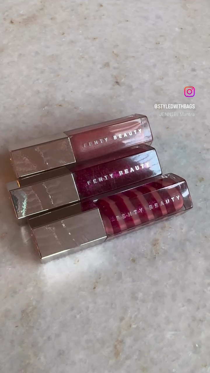 Fenty glosses are top notch!  Fussy (top) is my favorite everyday pink nude gloss!  And Fuchsia Flex is my go to for that super pop of pink!  Blended together…its perfection 

#fentygloss #lipgloss #holidaymakeup 

#LTKFindsUnder50 #LTKHoliday #LTKBeauty