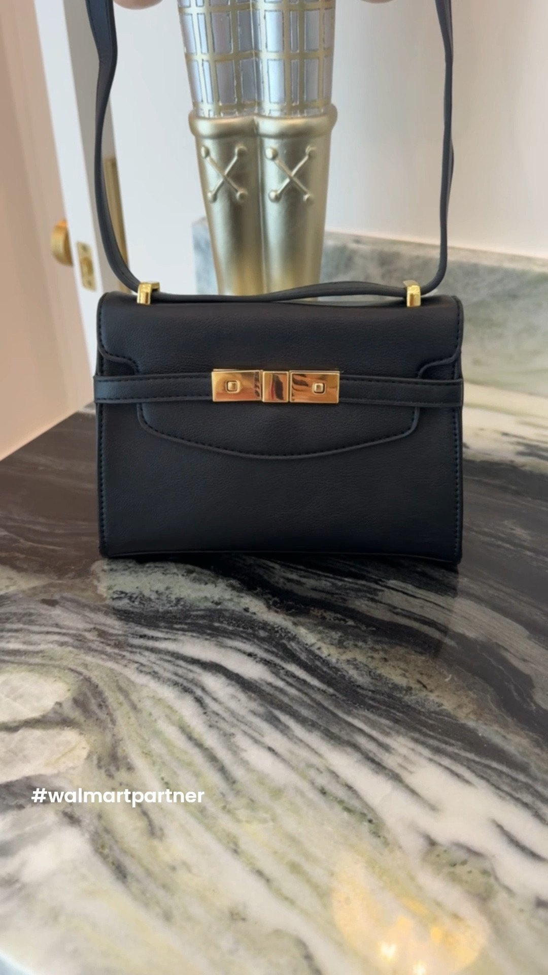 How cute is this bag from @walmart?! #walmartpartner This purse would make the cutest gift and with Walmart Express delivery, you can have your gifts delivered fast- until 5pm on 12/24! #walmart

#LTKGiftGuide #LTKHoliday