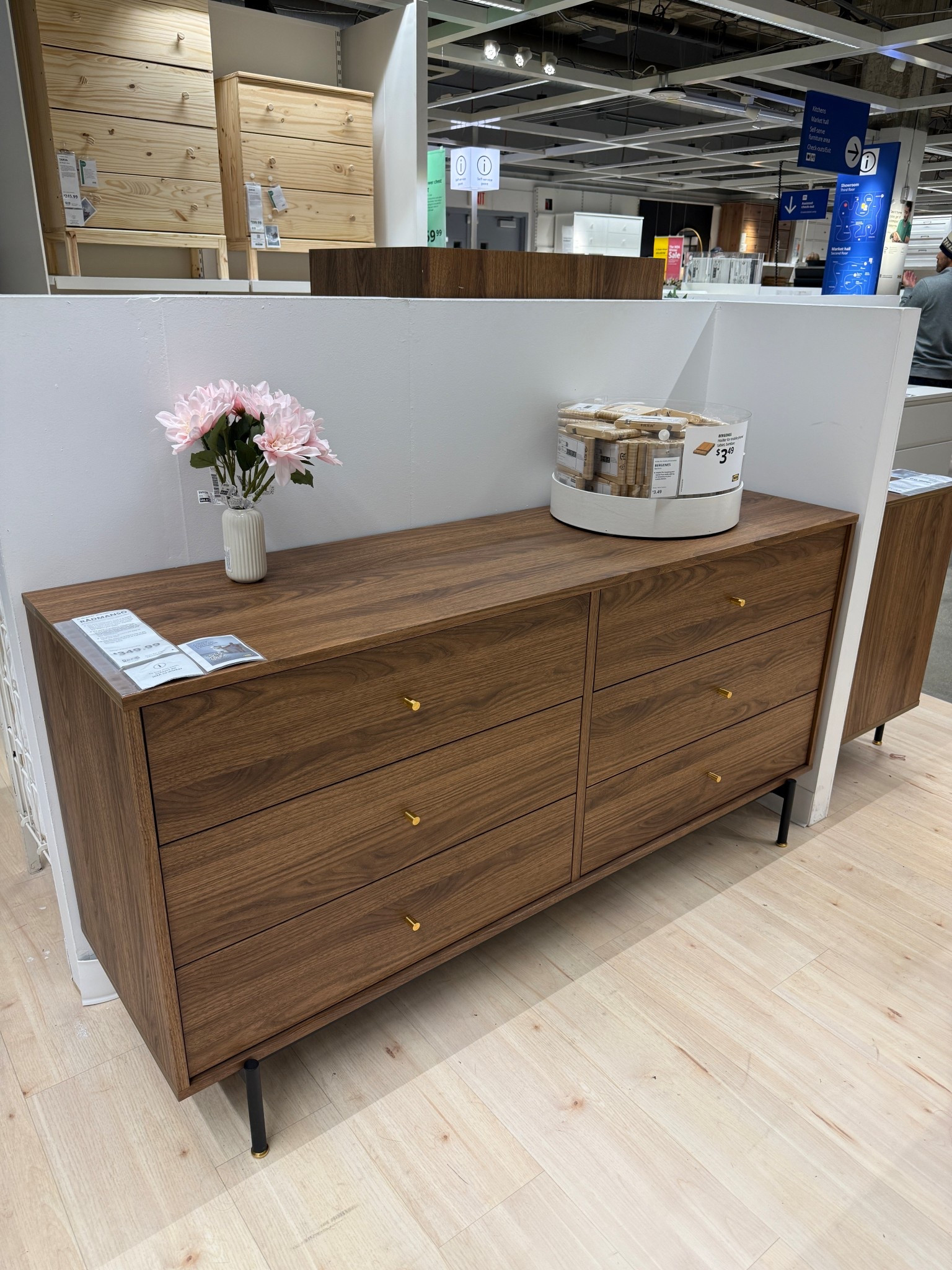 New dresser 🤭🤍

#LTKHome #LTKdayinmylife #LTKmorningroutine