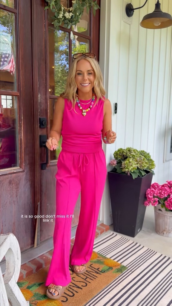 So classy, so comfy and so cute 🌸🌸

#LTKootd #LTKmomlife