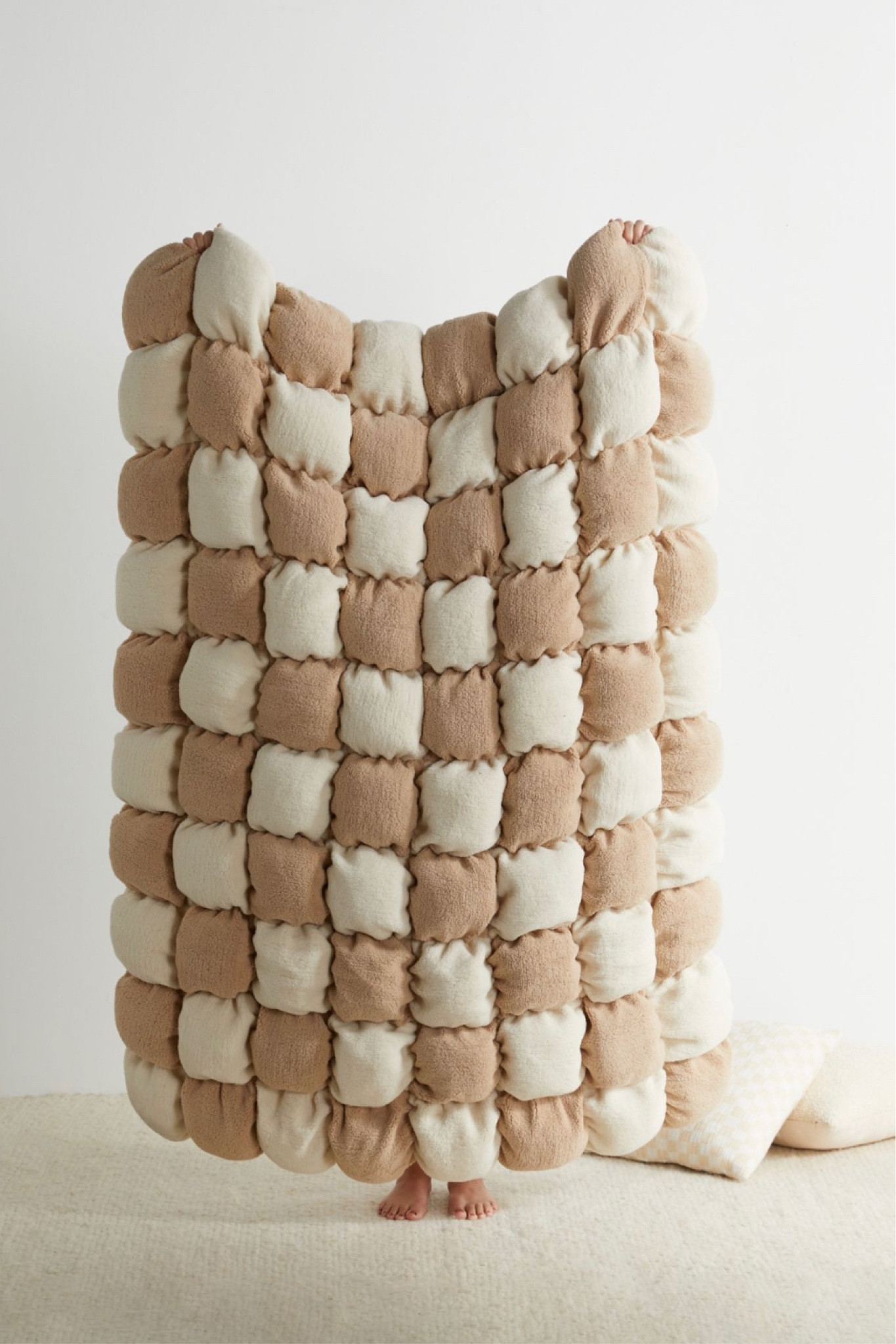 NEED this neutral checkered marshmallow cloud throw blanket!! 

#neutral #neutraldecor #homedecor #home #blanket #checkered blanket #duvet #urbanoutfitters #uo #anthropologie #checkered #homeaccessories

#LTKU #LTKhome #LTKSeasonal
