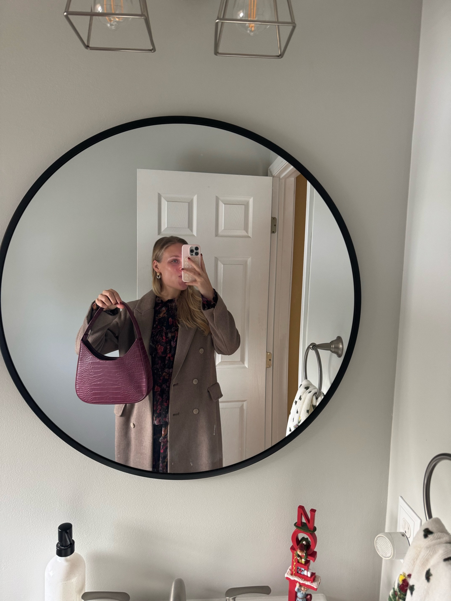 winter outfit! this bag is an amazing accessory

#LTKFindsUnder50 #LTKStyleTip #LTKGiftGuide