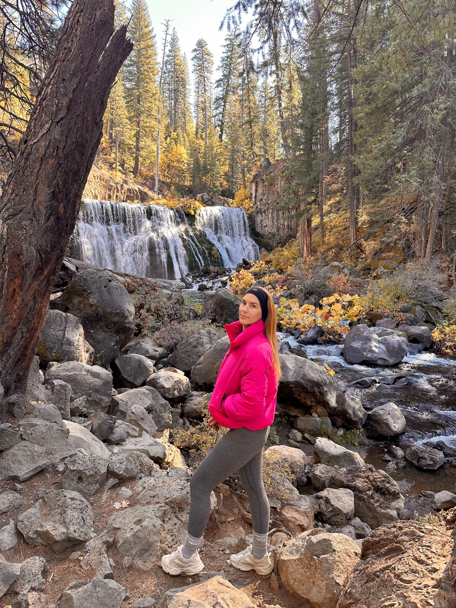 Comfy cozy fall fit 🩷 This jacket is super high quality for fraction of the price! Cute hiking outfit, pink puffer jacket  

#LTKFindsUnder50 #LTKSaleAlert #LTKActive