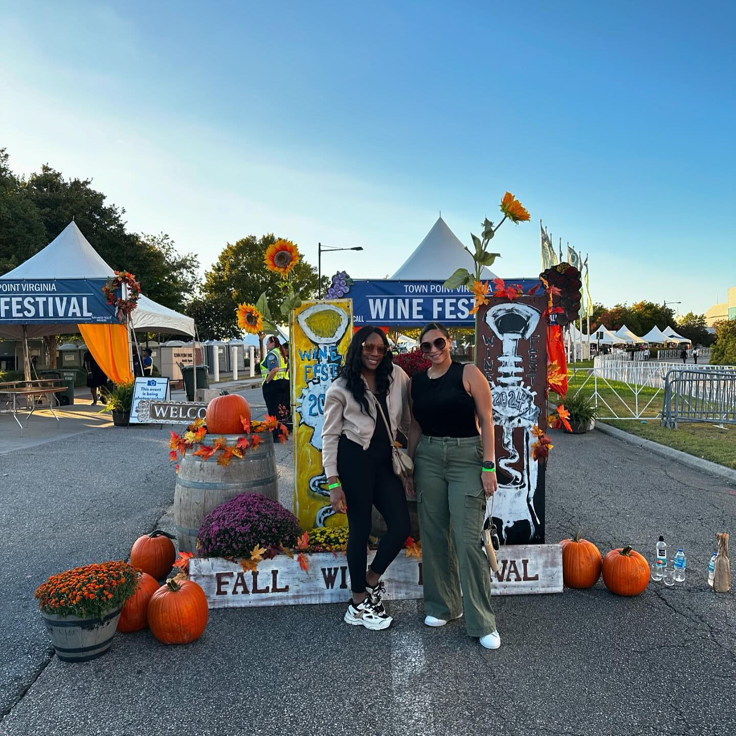 Second Wine Festival of the season 🍷🥂

Me & @_amburr went to the Town Point Park Wine Festival and I truly love how many melanated people were in attendance! 

Now if I don’t get to a winery in .5 seconds ima be mad! 

P.S. I never knew there was a ferry from Portsmouth to Norfolk until a couple weeks ago 😅😂 I grew up in the 75 and had not the slightest clue. 

Also, I got so many compliments on this top but of course took not one pic of the back of it! Smh
