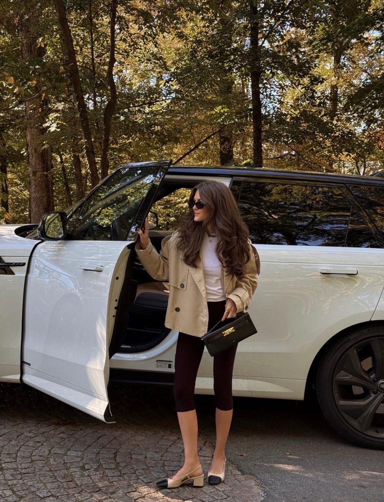 Fall outfit 🤎 Wearing XS in this tee, black capri pants, and Zara trench coat. The fit of everything is TTS. 

#trendingoutfit #fallfashion #zarastyle 

#LTKPetite #LTKSeasonal #LTKFindsUnder100
