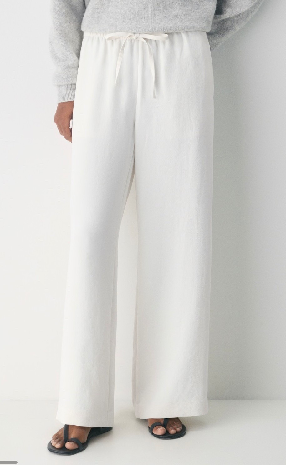 These pull on pants are viral for a reason!! I'm a size small. Perfect travel pants too! 

#LTKOver40 #LTKootd #LTKSeasonal