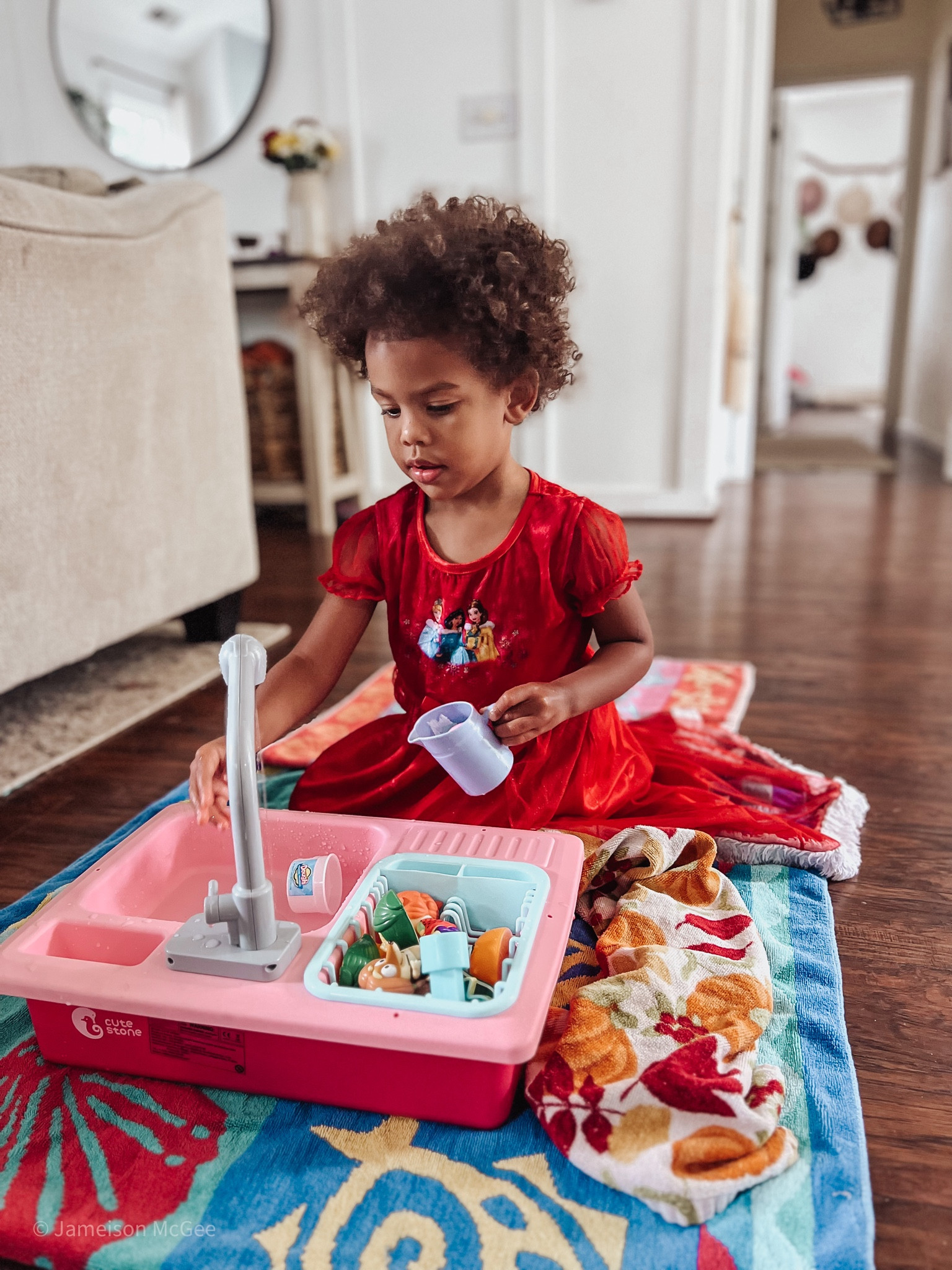 Still a hit! Little dishwashing station for kids. The water is recycled by a little motor, it takes AA batteries! Perfect for these rainy days we have 💕

Amazon Toy finds 
Toddler Toys 
Kid Toys 

#LTKFind #LTKU #LTKunder100