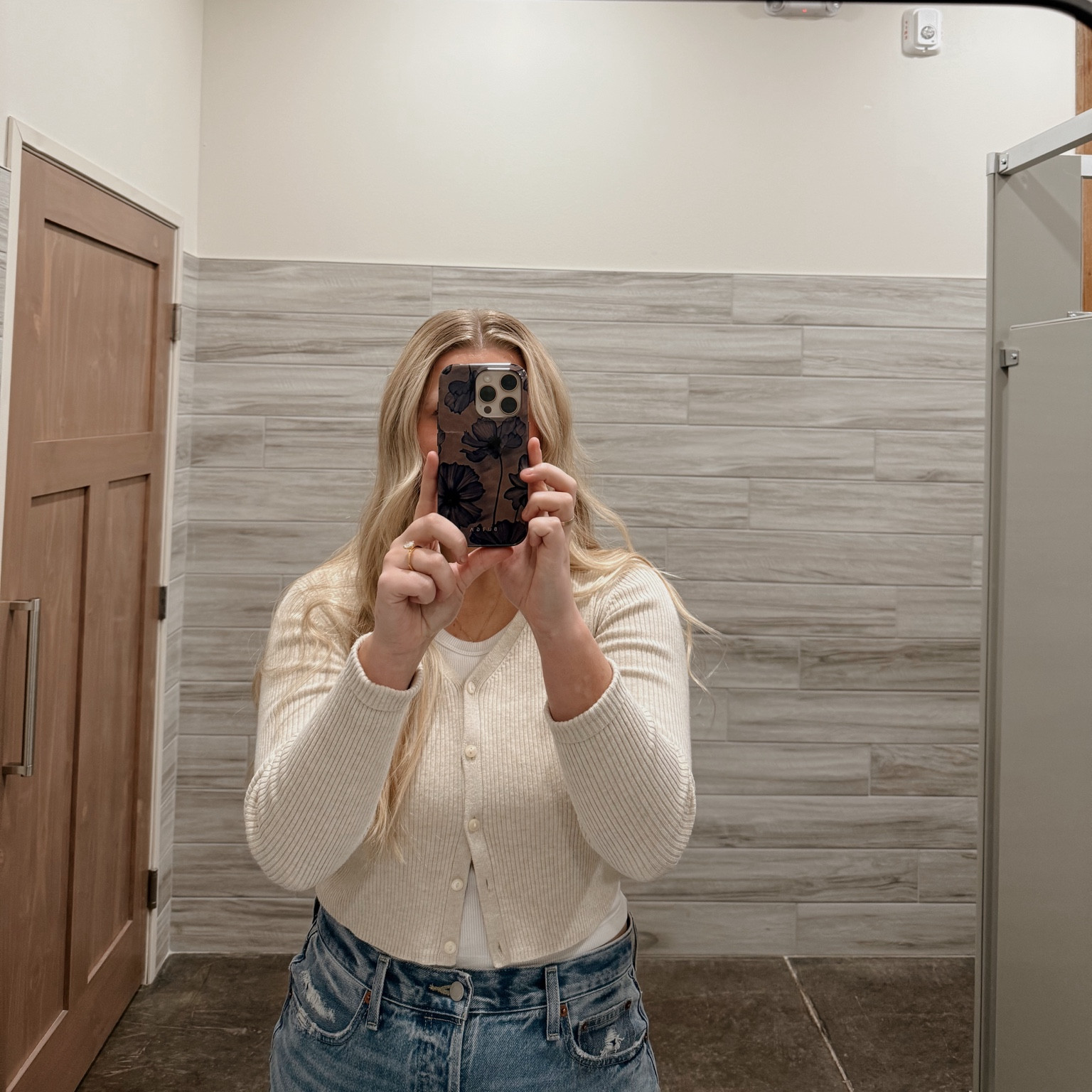 burga phone case 

#LTKFindsUnder50 #LTKSaleAlert #LTKGiftGuide