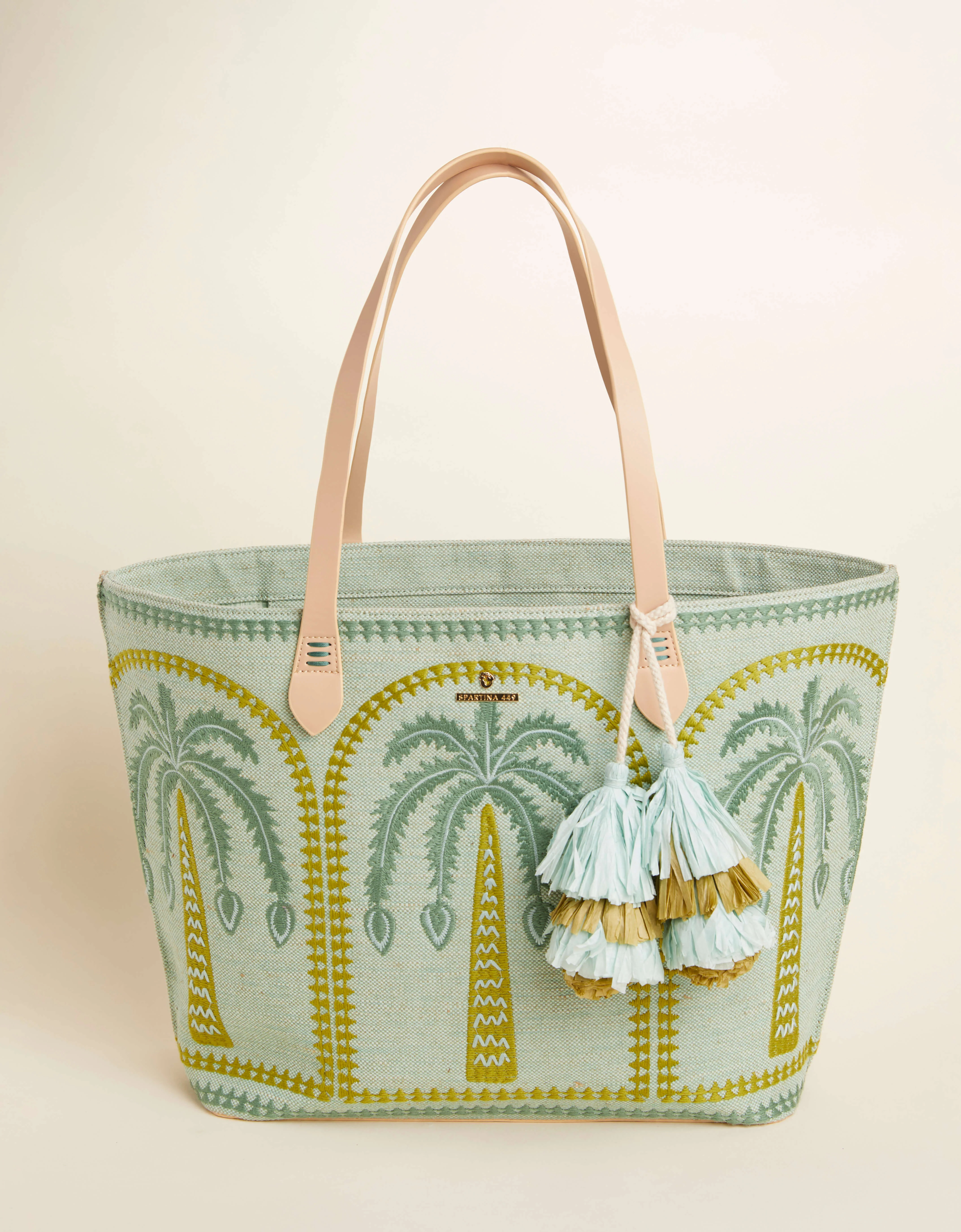 Fiesta Tote Richmond Hill Sea Foam Palms | Spartina 449