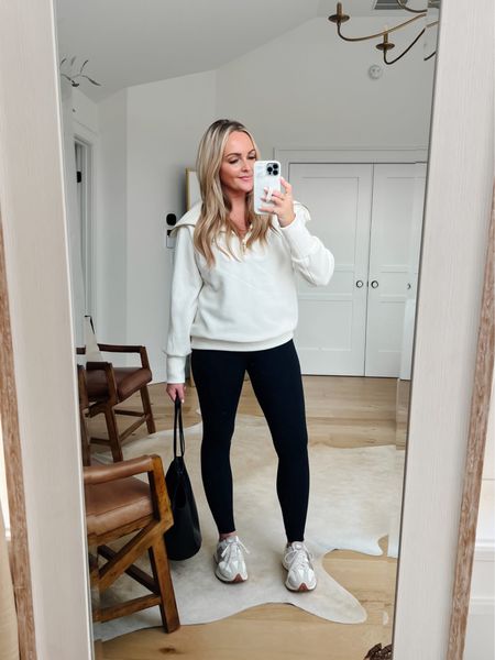 Everyday Mom Style Leggings Outfit Spring Capsule Wardrobe 

Amazon Leggings (size down 1)
Varley Pullover (size down 1)