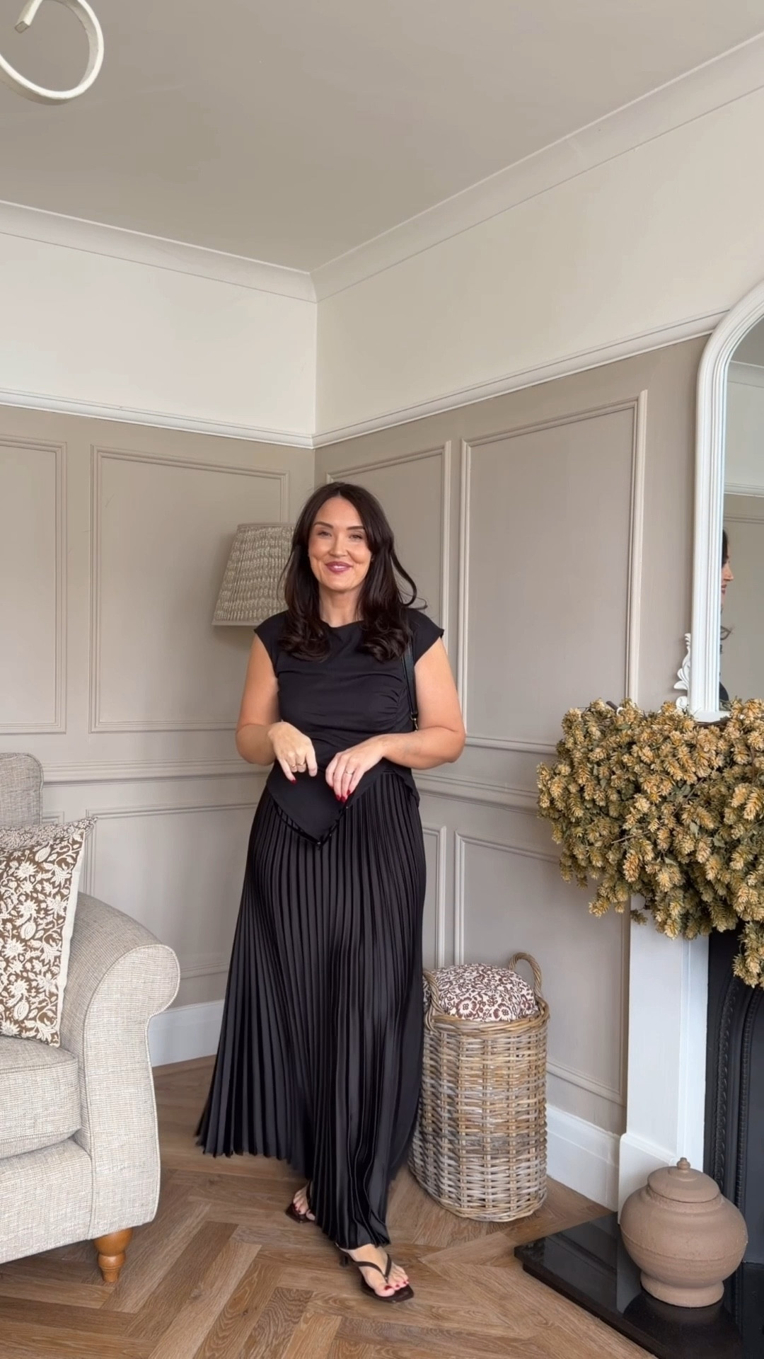 One of my favourite staples all year long is a pleated midi skirt. Can be worn dressed up or down and worn with boots and coats come winter too. Always so stylish and classic. Wearing a M in skirt and top 💕

#LTKspring #LTKuk #LTKmidsize