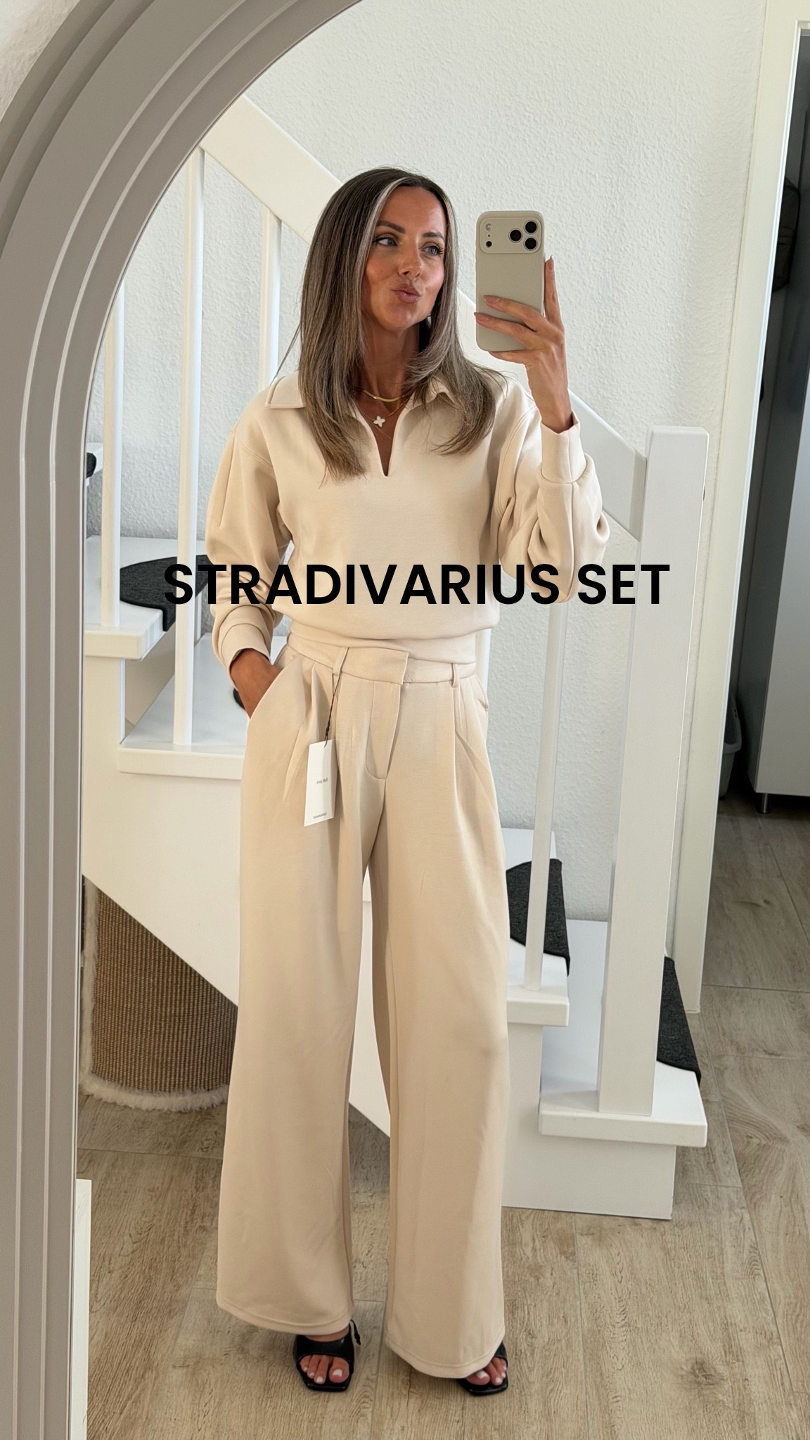 Stradivarius Set - beige, Travel, petite, workwear

#LTKdeutschland #LTKworkwear #LTKtravel
