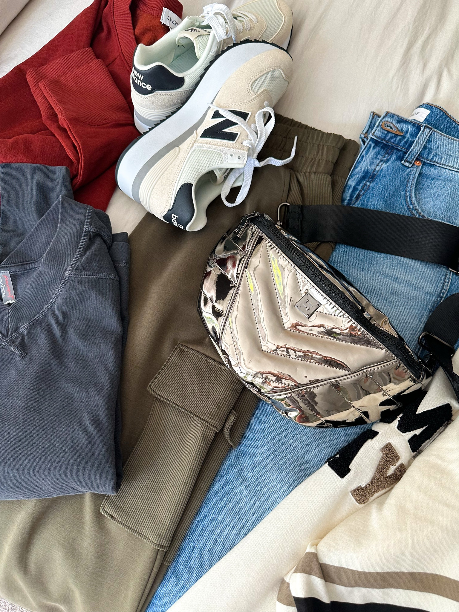 So many great finds for fall from @evereveofficial Everything in my haul fits TTS! #ad #everevepartner #everevestyle 