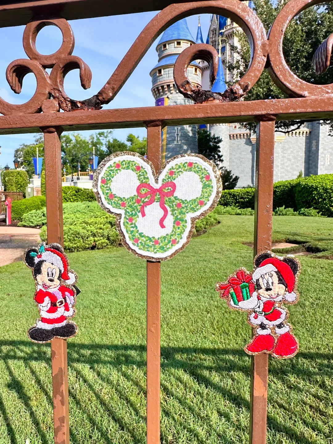 Christmas Minnie Patch- Christmas Mickey Patch. Disney Christmas Patch Very Merry Christmas Party... | Etsy (US)