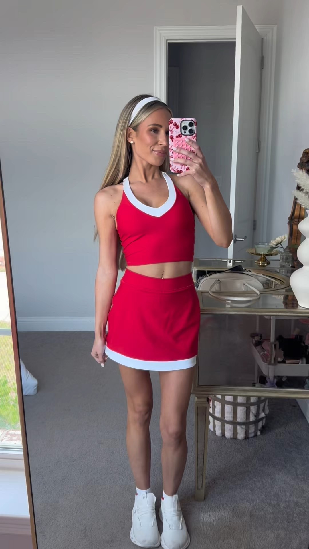 Need this active set in every color! Wearing XS in top and XXS in skirt. The quality is SO good!

Abercrombie. Abercrombie finds. Activewear. Summer outfit. Outfit. Casual style. Red. Outfit idea. Workout outfit  

#LTKFindsUnder100 #LTKActive
