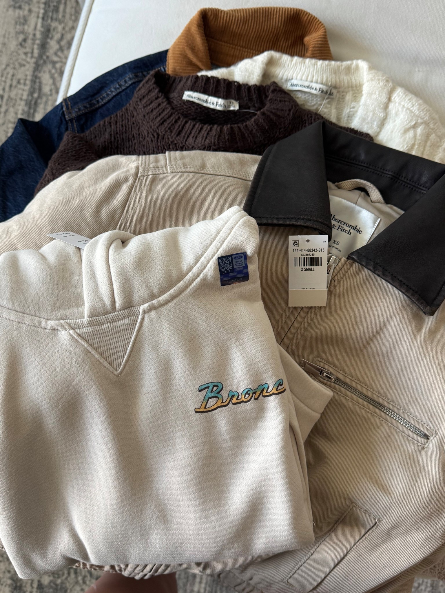 Abercrombie fall haul 💛 #abercrombie #fallfashion #fallclothes #sweaters #jackets

#LTKPetite #LTKFindsUnder100 #LTKSeasonal