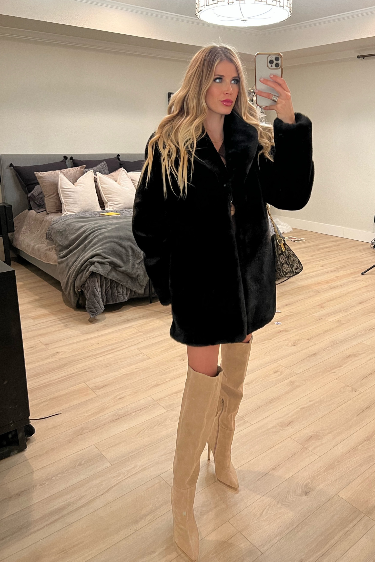 Revolve finds. Revolve. Revolve fashion. 

#LTKstyletip #LTKHoliday