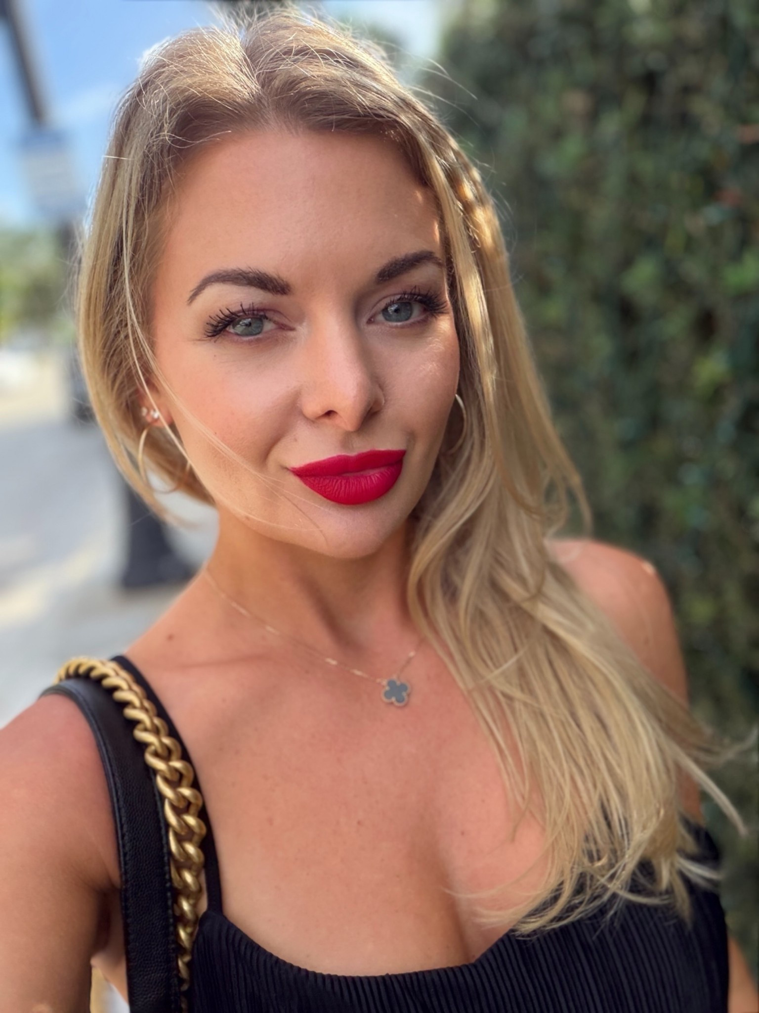 A merry cherry lip 🍒 👄 

#LTKdayinmylife #LTKGiftGuide #LTKHoliday