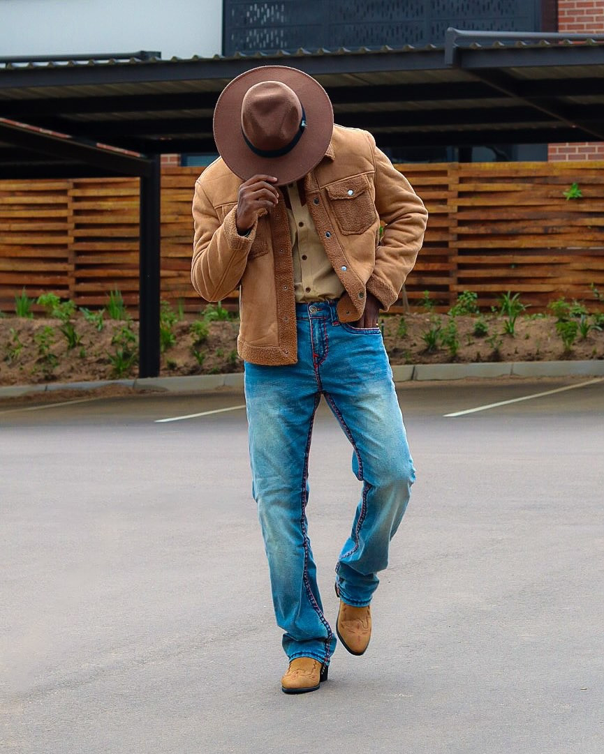 Is it 2 March yet? #toomuch
Day 498 of What I Wore Yesterday🤠
Your thoughts on this outfit or post vibe?
Shop this look!
Western drip meets city streets 🤠🔥 
Rocking that cowboy-core aesthetic with Truey denim, suede, and confidence! #WesternFashion #DenimOnPoint #StreetStyle
📸: Self-Timed Shots #canon_photos 
—
🔎: Manfinity Nomadique Men’s Autumn Color Block Long Sleeve Single-Breasted Cargo Pocket Casual Shirt
🔎: AKNOTIC Business Casual Men’s Knitted Form-Fitting Stand Collar Cardigan Jacket
@sheinofficial @shein_us @shein_men


#LTKSpringSale #LTKSaleAlert #LTKMens