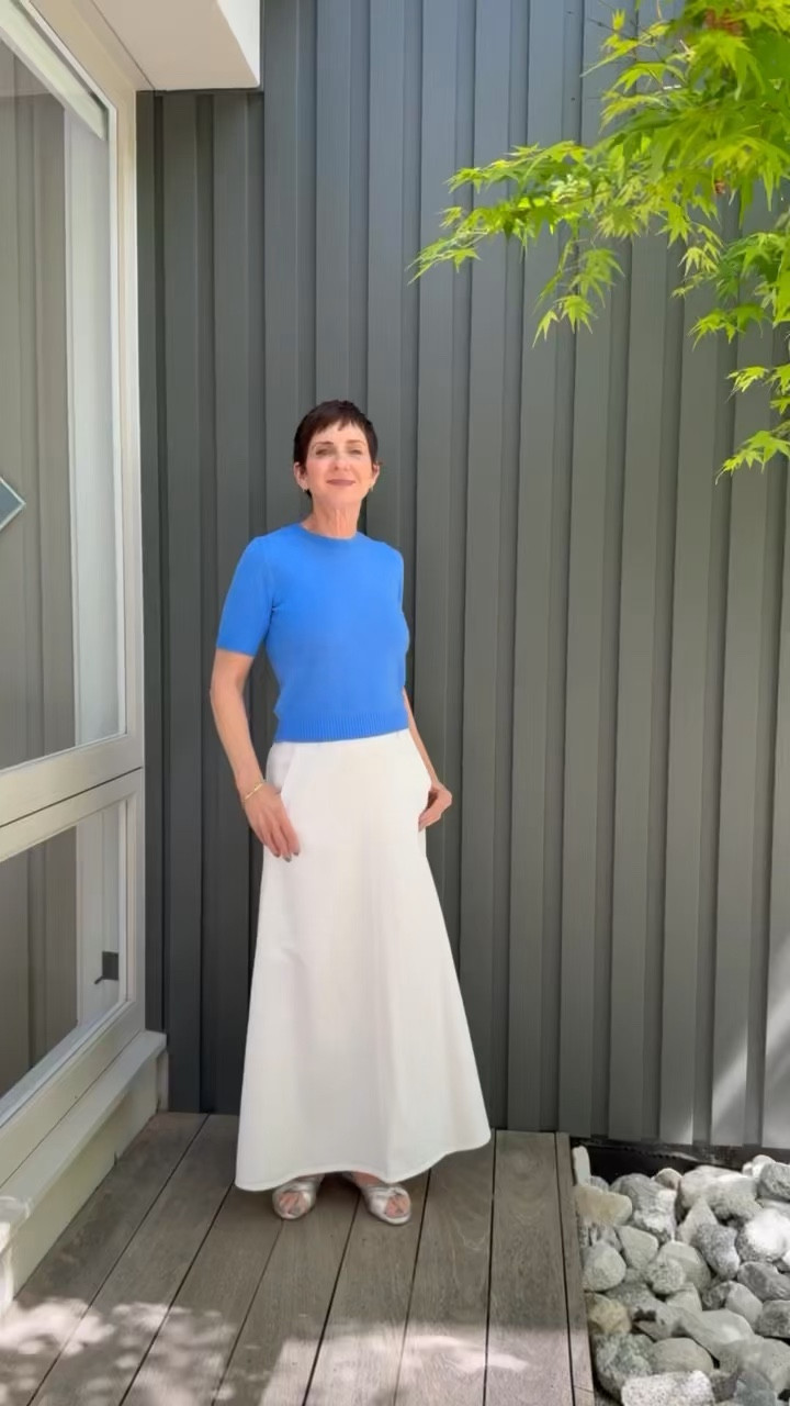 5 Outfits with one Skirt

Goop Skirt - Maxi - Spring - Blue - Stripes - Denim 

#LTKootd #LTKSeasonal