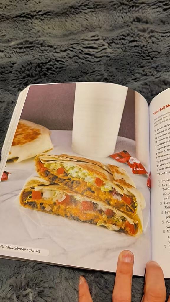 Copycat restaurant recipes. Now you really can make that at home!! #recipes #restaurantrecipes 

#LTKMothersDay #LTKHome