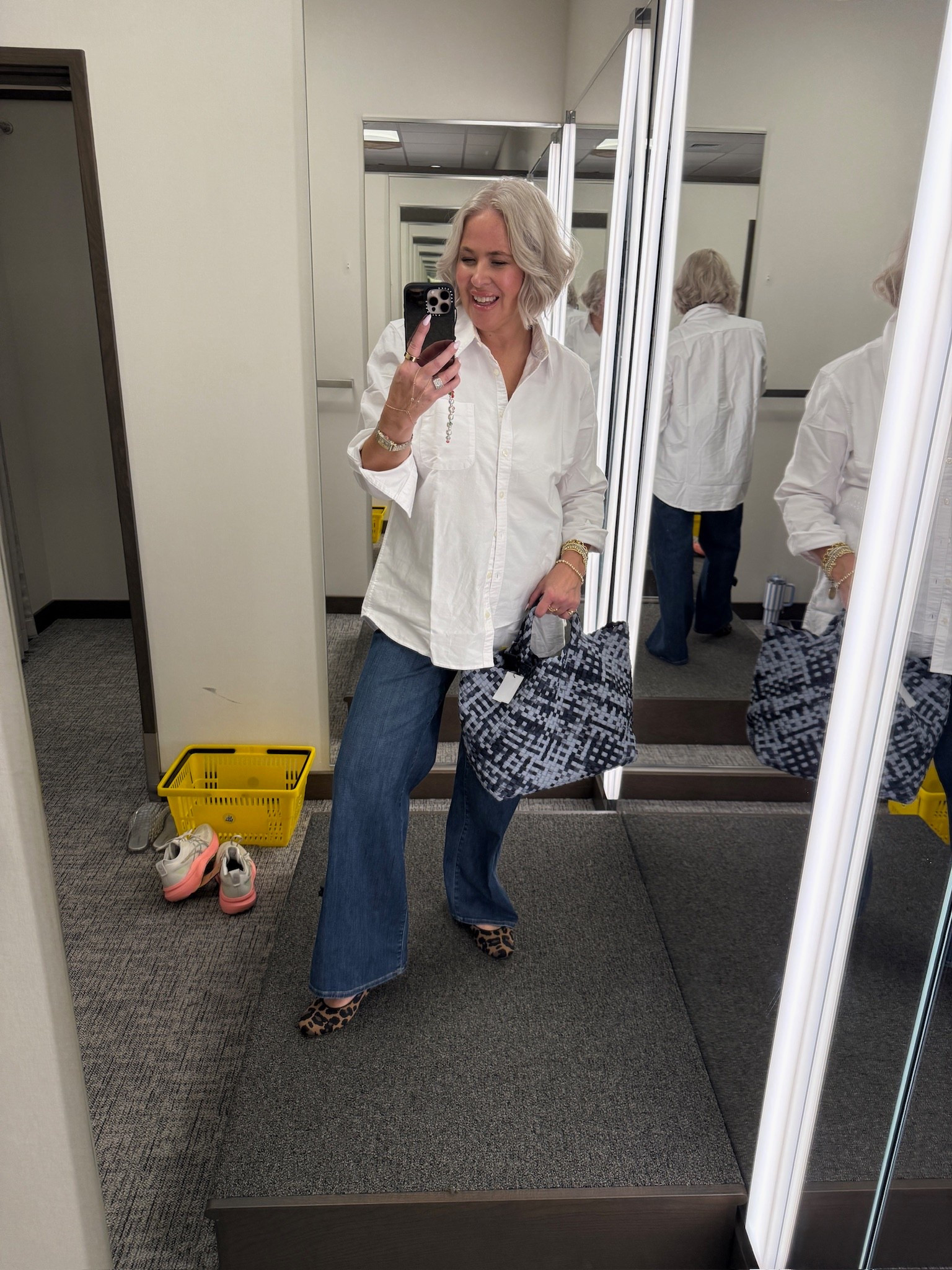 Nsale try on! 

Frame jeans- size 29
Rothy’s- size 8 
St. Barts tote 