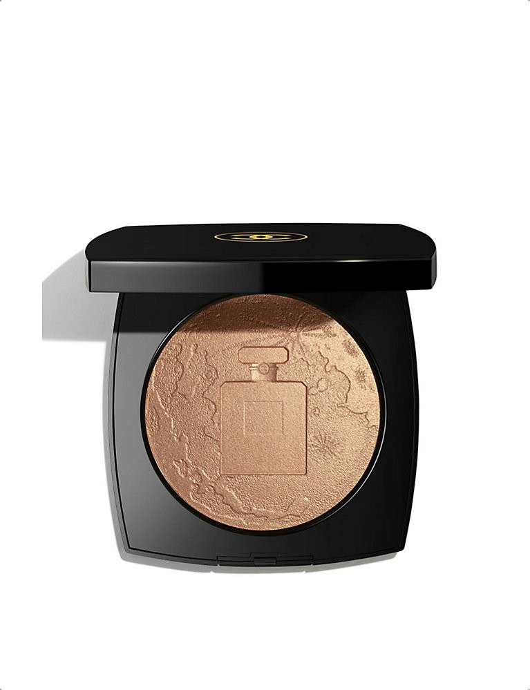 CHANEL ÉCLAT LUNAIRE - EXCLUSIVE CREATION Oversized Illuminating Face Powder 16g | Selfridges