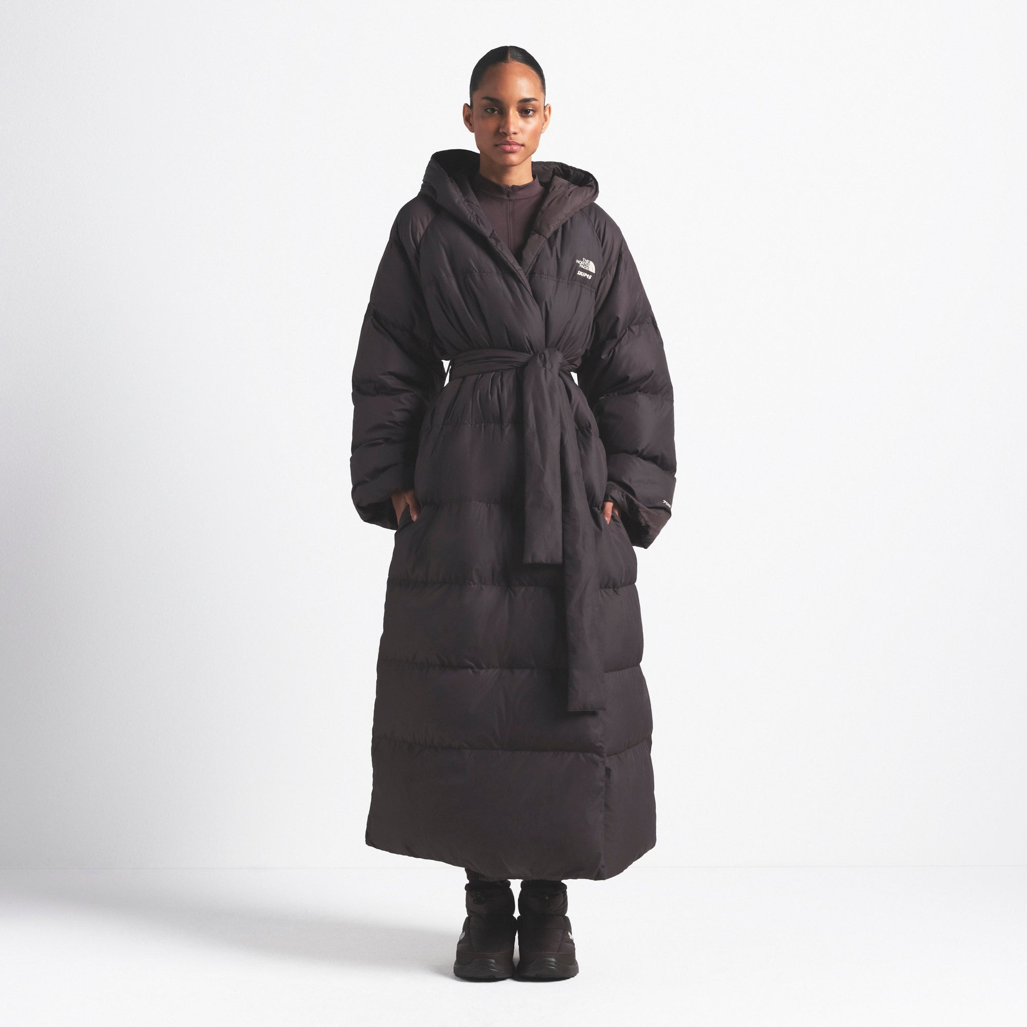 SKIMS Nuptse Wrap Parka | Deep Neutral | Medium | The North Face X SKIMS | SKIMS (US)