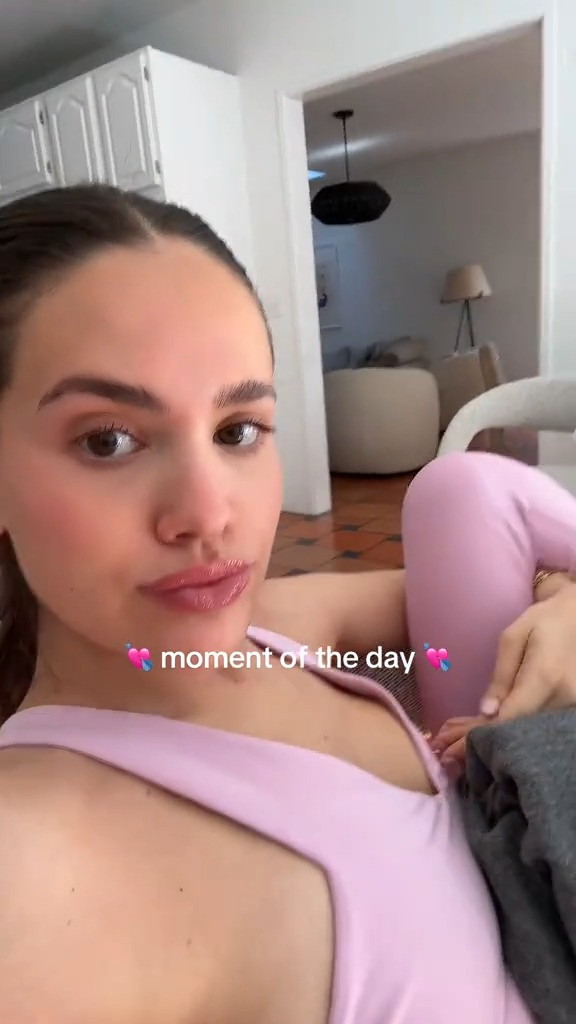 Had to have a pink moment of the day for Valentine's Day 💘 this exact set isn't available in this color anymore, but I linked the set in other colors and also linked a similar pink set! 

 #LTKWatchNow #LTKActive #LTKFitness