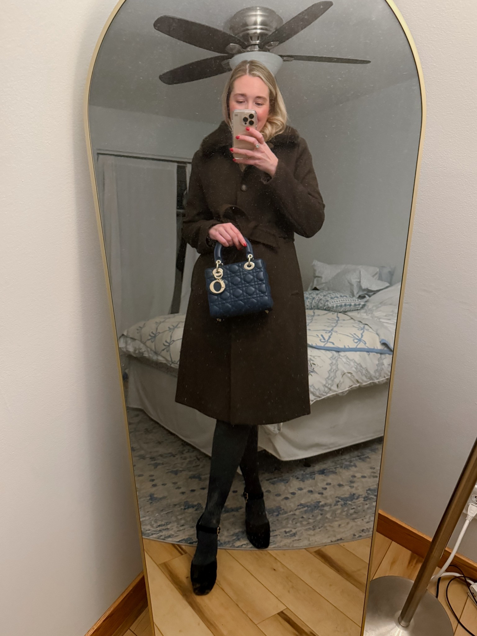 This beautiful winter coat is not made of wool and is 60% off 😎🤎 cyber sale Black Friday 

#LTKCyberWeek #LTKHoliday #LTKSaleAlert