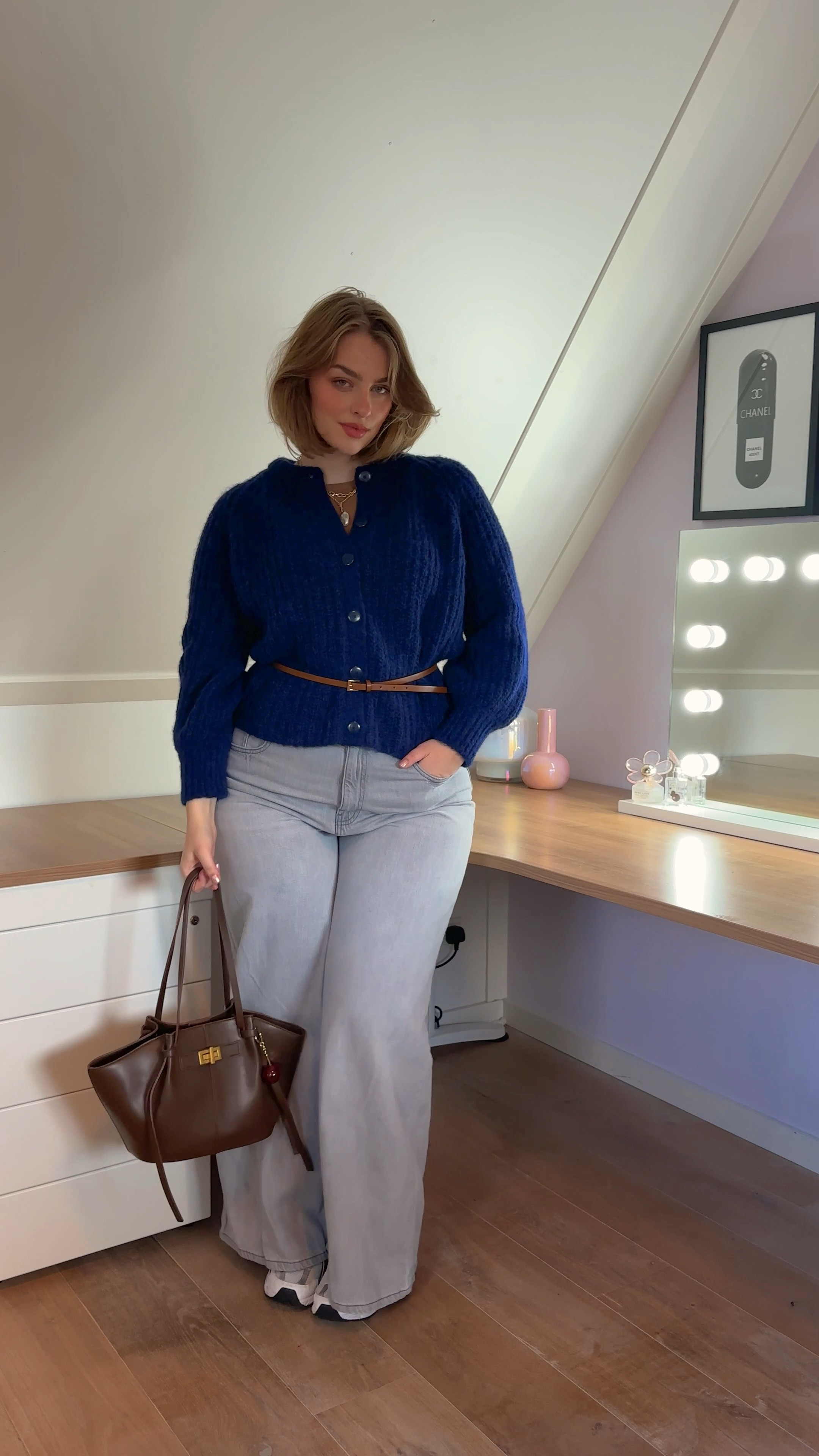 Navy and brown💙🤎 

#LTKmodest #LTKmidsize #LTKcurves