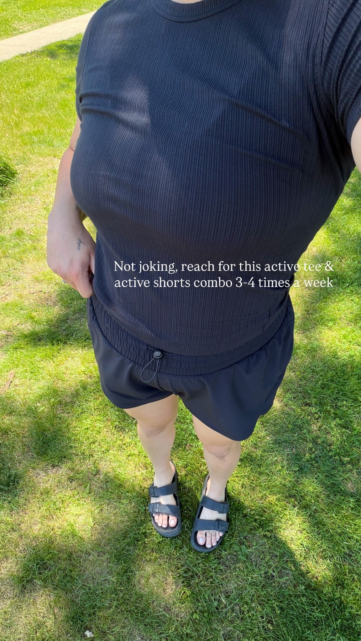 Best active T-shirt and shorts combo 

Midsize, size 12, size 14, mom style, curvy outfit ￼